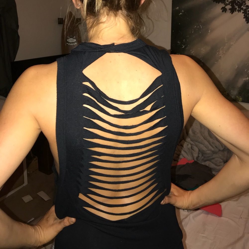 Muscle tank top